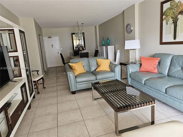 1980 S Ocean Dr 6J, Hallandale Beach, FL 33009