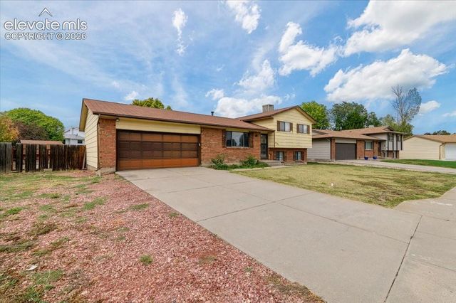 2121 Chautard Drive, Pueblo, CO 81005