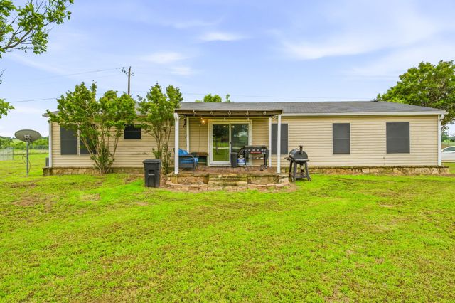 11555 N US Highway 377, Stephenville, TX 76401