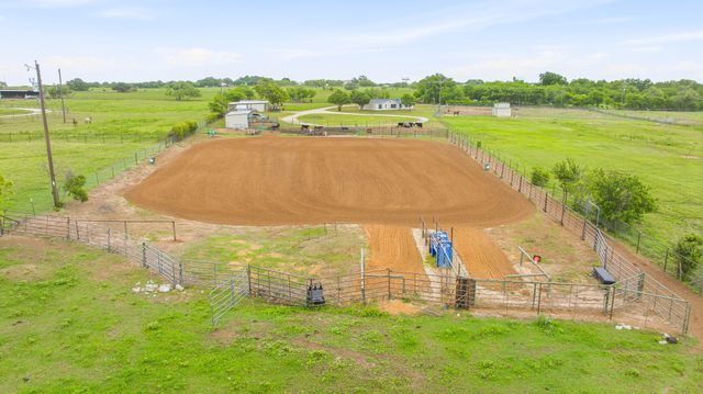 11555 N US Highway 377, Stephenville, TX 76401