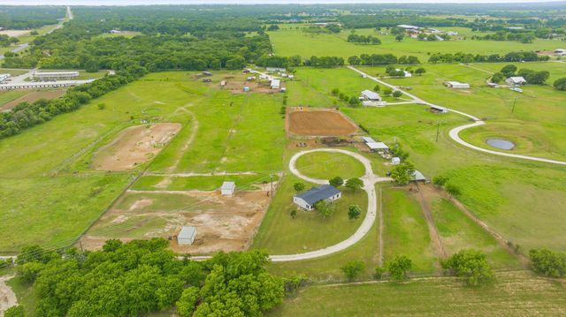 11555 N US Highway 377, Stephenville, TX 76401