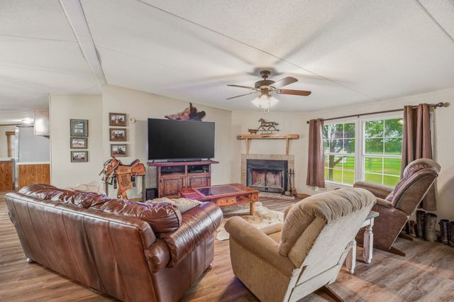 11555 N US Highway 377, Stephenville, TX 76401