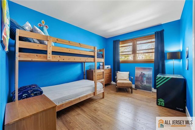 10 Wilkens Drive, Piscataway, NJ 08854