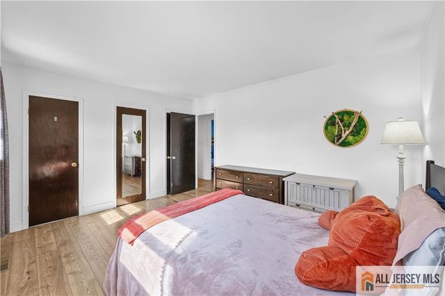 10 Wilkens Drive, Piscataway, NJ 08854