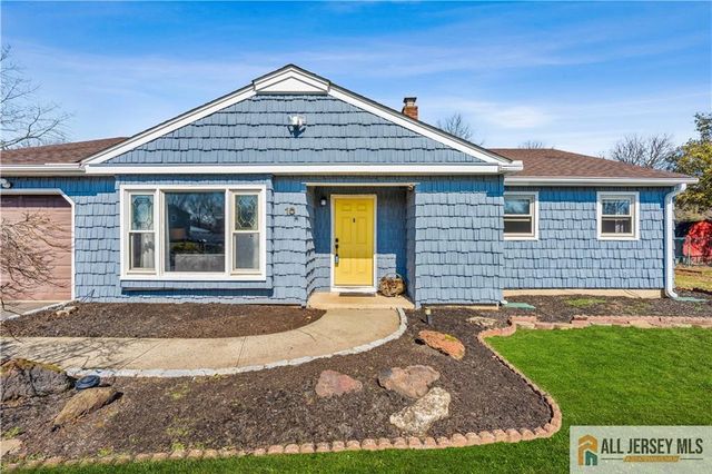 10 Wilkens Drive, Piscataway, NJ 08854