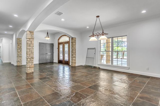 2234 Us Highway 90 W, Castroville, TX 78009