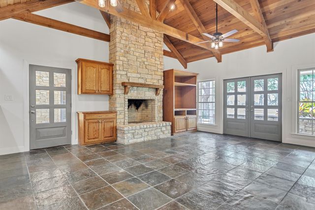 2234 Us Highway 90 W, Castroville, TX 78009