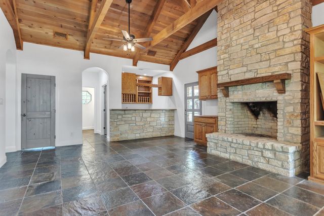 2234 Us Highway 90 W, Castroville, TX 78009