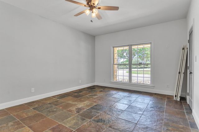 2234 Us Highway 90 W, Castroville, TX 78009