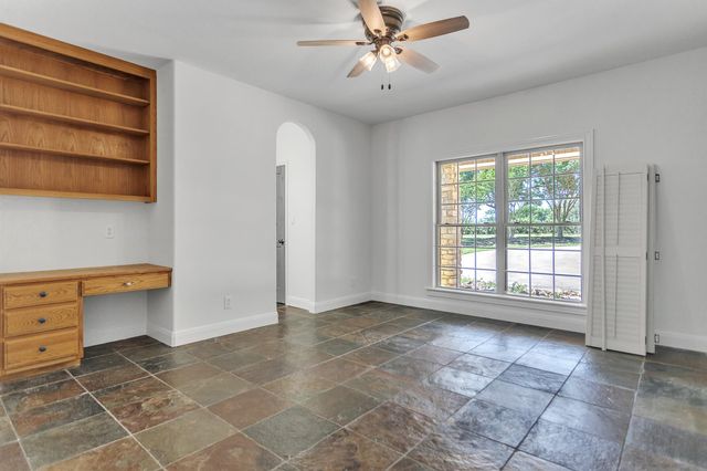 2234 Us Highway 90 W, Castroville, TX 78009