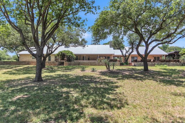 2234 Us Highway 90 W, Castroville, TX 78009