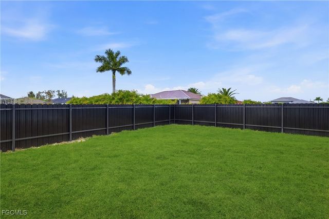 429 Tropicana PKWY E, Cape Coral, FL 33909