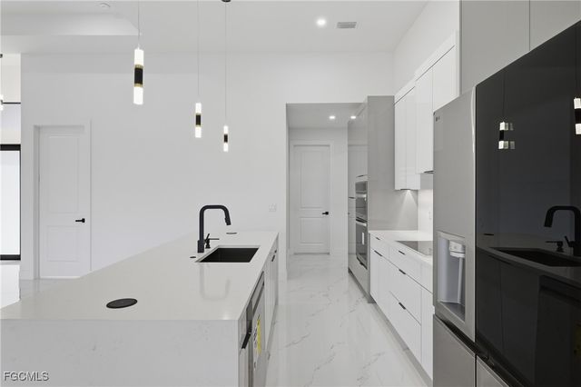 429 Tropicana PKWY E, Cape Coral, FL 33909