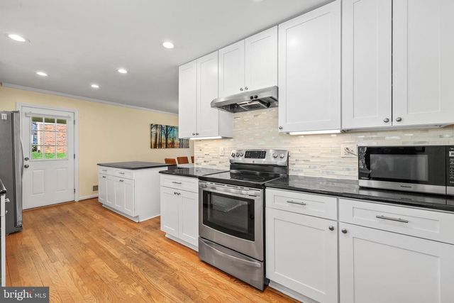 7011 SPANIEL RD, Springfield, VA 22153