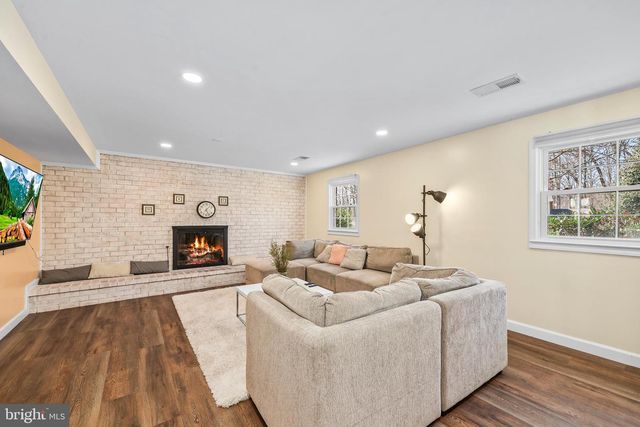 7011 SPANIEL RD, Springfield, VA 22153