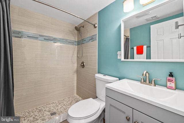 7011 SPANIEL RD, Springfield, VA 22153