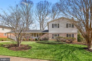7011 SPANIEL RD, Springfield, VA 22153