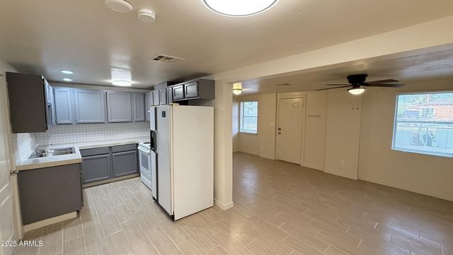 3145 W CYPRESS Street, Phoenix, AZ 85009