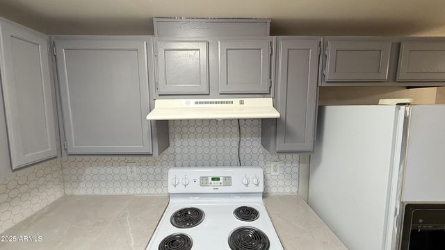 3145 W CYPRESS Street, Phoenix, AZ 85009