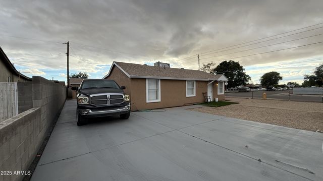 3145 W CYPRESS Street, Phoenix, AZ 85009