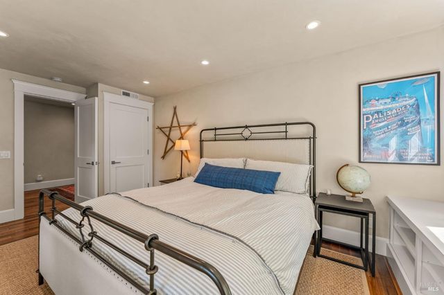 1181 York Ln, St. Helena, CA 94574