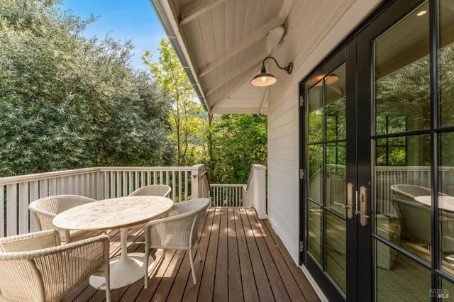 1181 York Ln, St. Helena, CA 94574