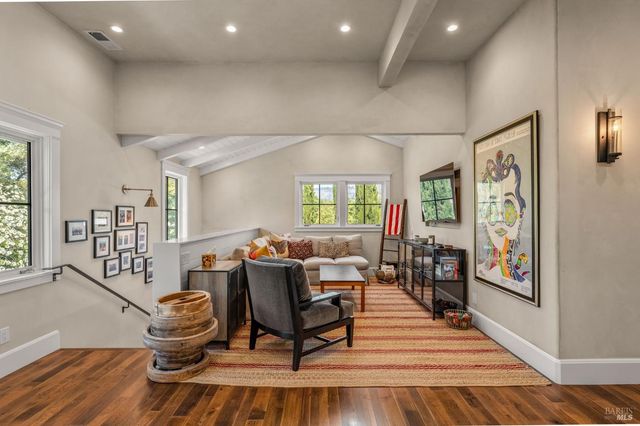 1181 York Ln, St. Helena, CA 94574