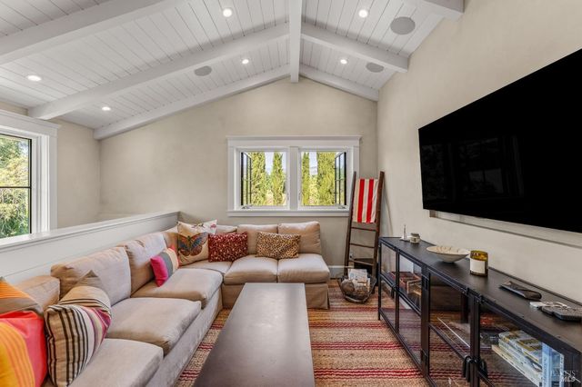 1181 York Ln, St. Helena, CA 94574