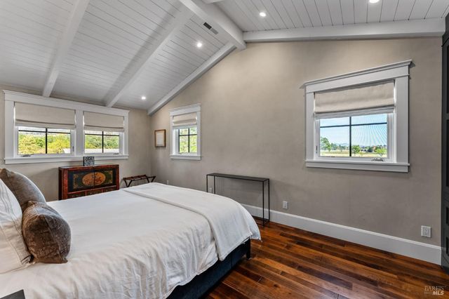 1181 York Ln, St. Helena, CA 94574