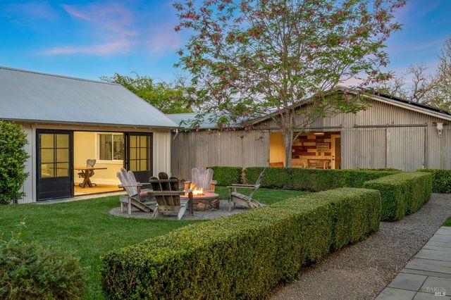 1181 York Ln, St. Helena, CA 94574