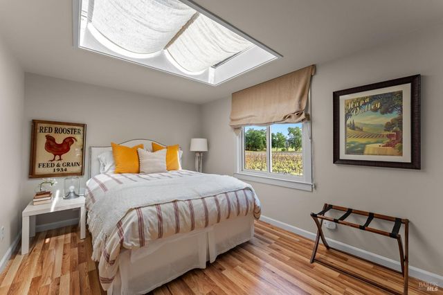 1181 York Ln, St. Helena, CA 94574