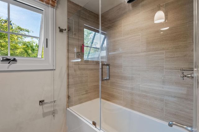 1181 York Ln, St. Helena, CA 94574