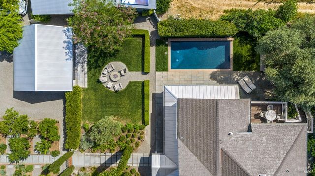 1181 York Ln, St. Helena, CA 94574