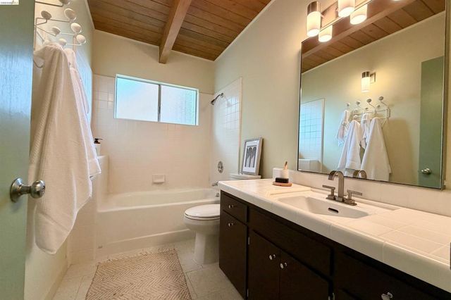 148 148 Highland Blvd, Kensington, CA 94708