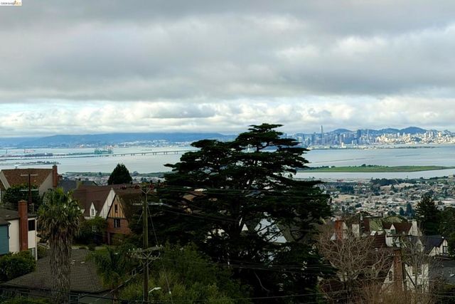 148 148 Highland Blvd, Kensington, CA 94708