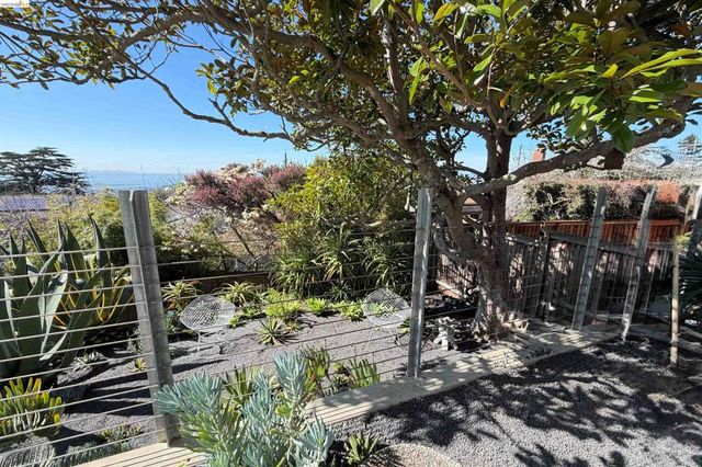 148 148 Highland Blvd, Kensington, CA 94708