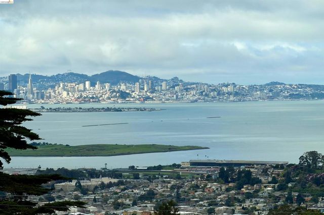 148 148 Highland Blvd, Kensington, CA 94708