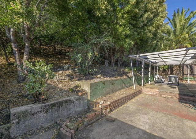 1196 Foothill Street, Redwood City, CA 94061