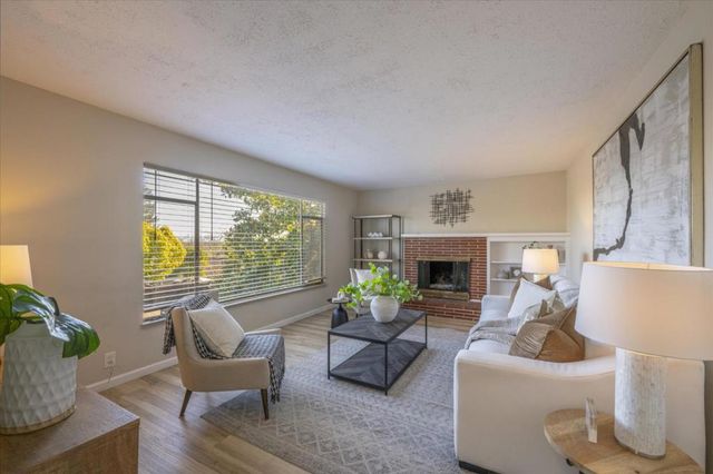 1196 Foothill Street, Redwood City, CA 94061