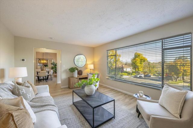 1196 Foothill Street, Redwood City, CA 94061