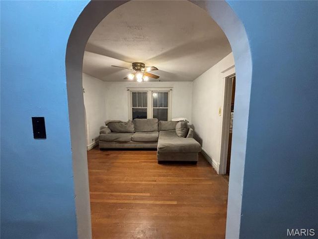 2031 Switzer Avenue, St Louis, MO 63136