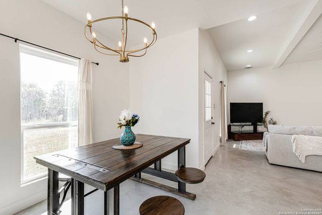 1209 Avenue K, Hondo, TX 78861