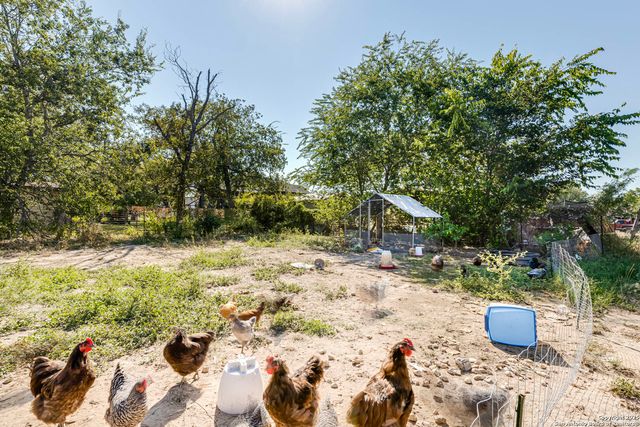 1209 Avenue K, Hondo, TX 78861