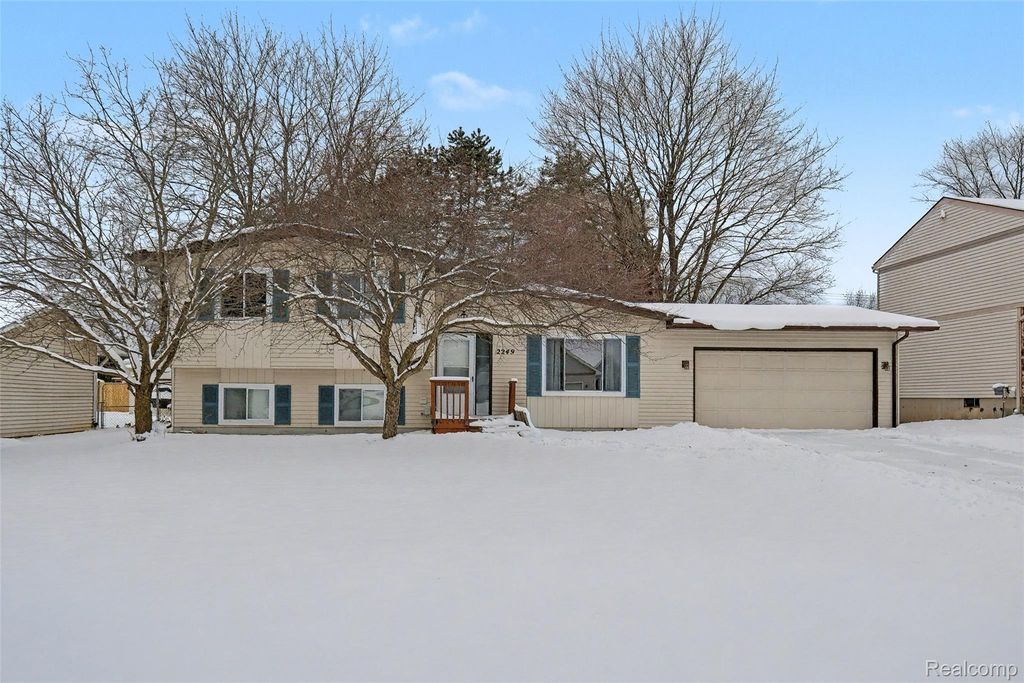 2249 Mattie Lu Drive, Auburn Hills, MI 48326