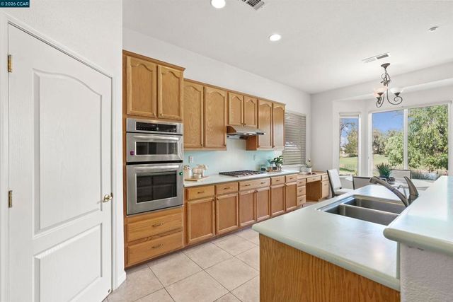 1129 Jonagold Way, Brentwood, CA 94513