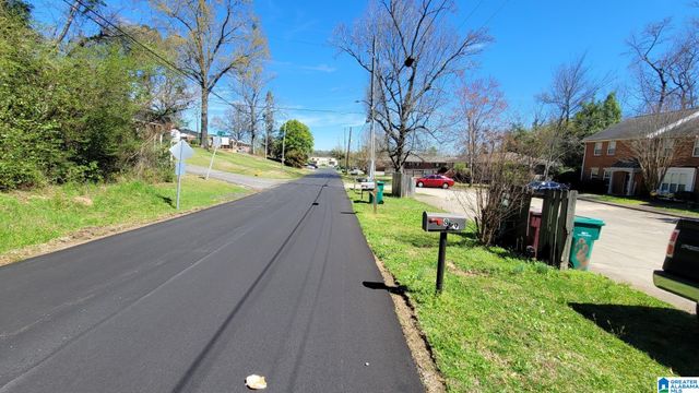 811 FIRST AVENUE, Pleasant Grove, AL 35127
