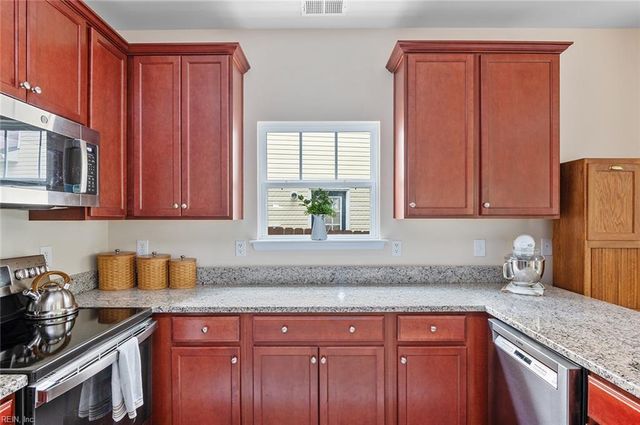 9009 Cocos PATH, Toano, VA 23168