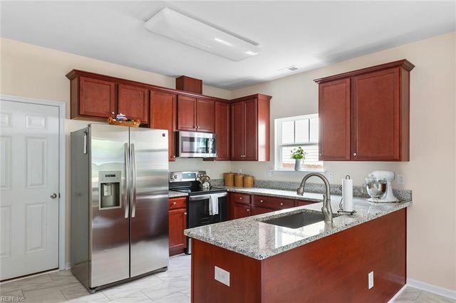 9009 Cocos PATH, Toano, VA 23168