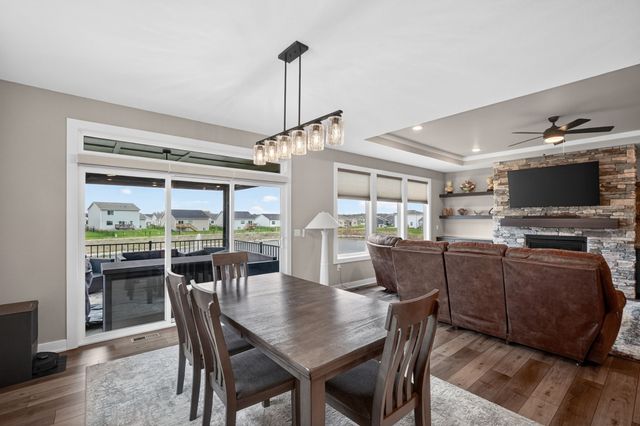 9815 Watermeadow Circle, Johnston, IA 50131