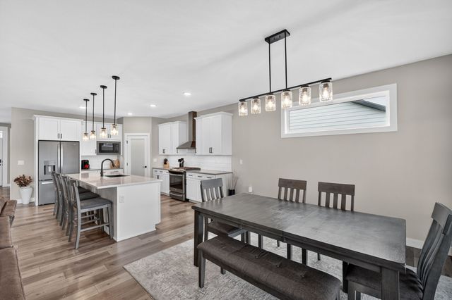9815 Watermeadow Circle, Johnston, IA 50131